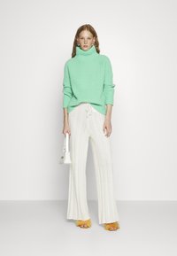 DRYKORN ARWEN - Neule - green