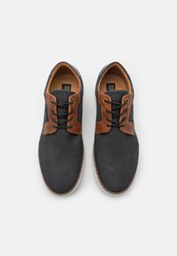 bullboxer basket femme