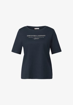 Marineblauwe katoenen t-shirt met korte mouwen en een ronde hals. Voorzien van tekst aan de voorkant in een lichte kleur. Klassieke pasvorm.