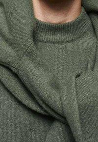 Mango Sweter