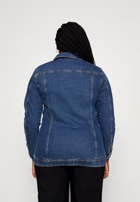 ONLY Carmakoma Džínová bunda - blue denim