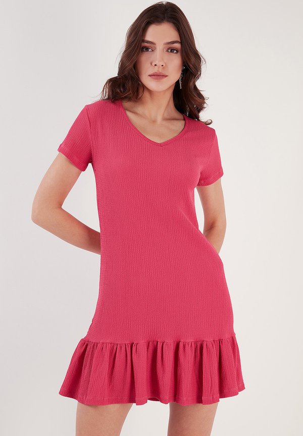 REGULAR FIT - Freizeitkleid - fuchsia