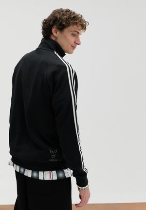 JUVENTUS FC HALF ZIP TOP - Klubové oblečenie - black