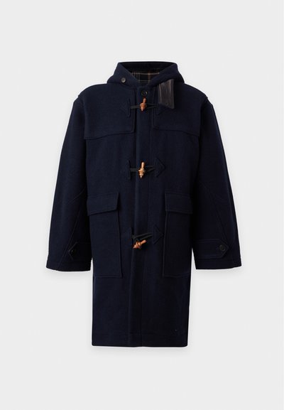 Marineblauer Dufflecoat mit Kapuze, Holzknebelverschlüssen, zwei vorderen Klapptaschen und knöpfbaren Armbändern.