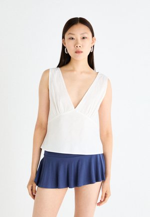 SLEEVELESS V NECK  - Blūze - white