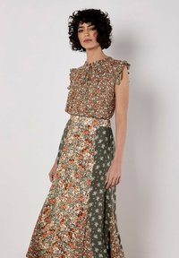 Apricot Blus - khaki