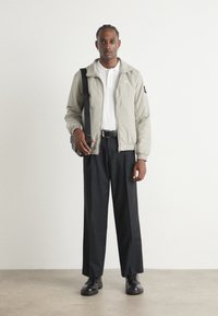 Calvin Klein Jeans PADDED HARRINGTON - Giacca da mezza stagione - flint gray