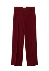 Pantalon droit rouge foncé avec passants de ceinture, boutonnage avant et fermeture éclair, présentant des plis marqués à l'avant.