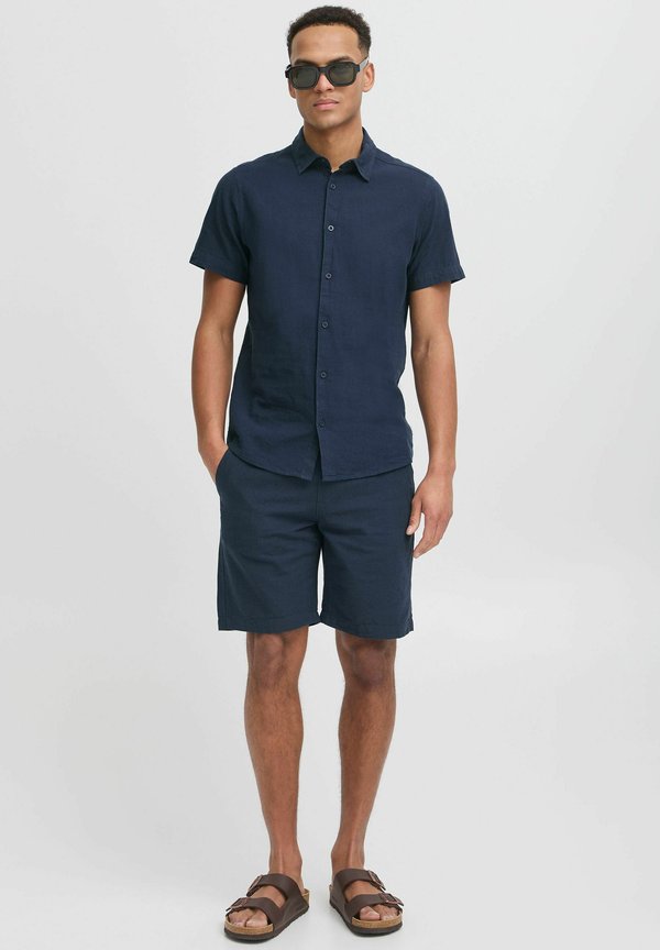 IDPASSA LINEN MIX - Shorts2