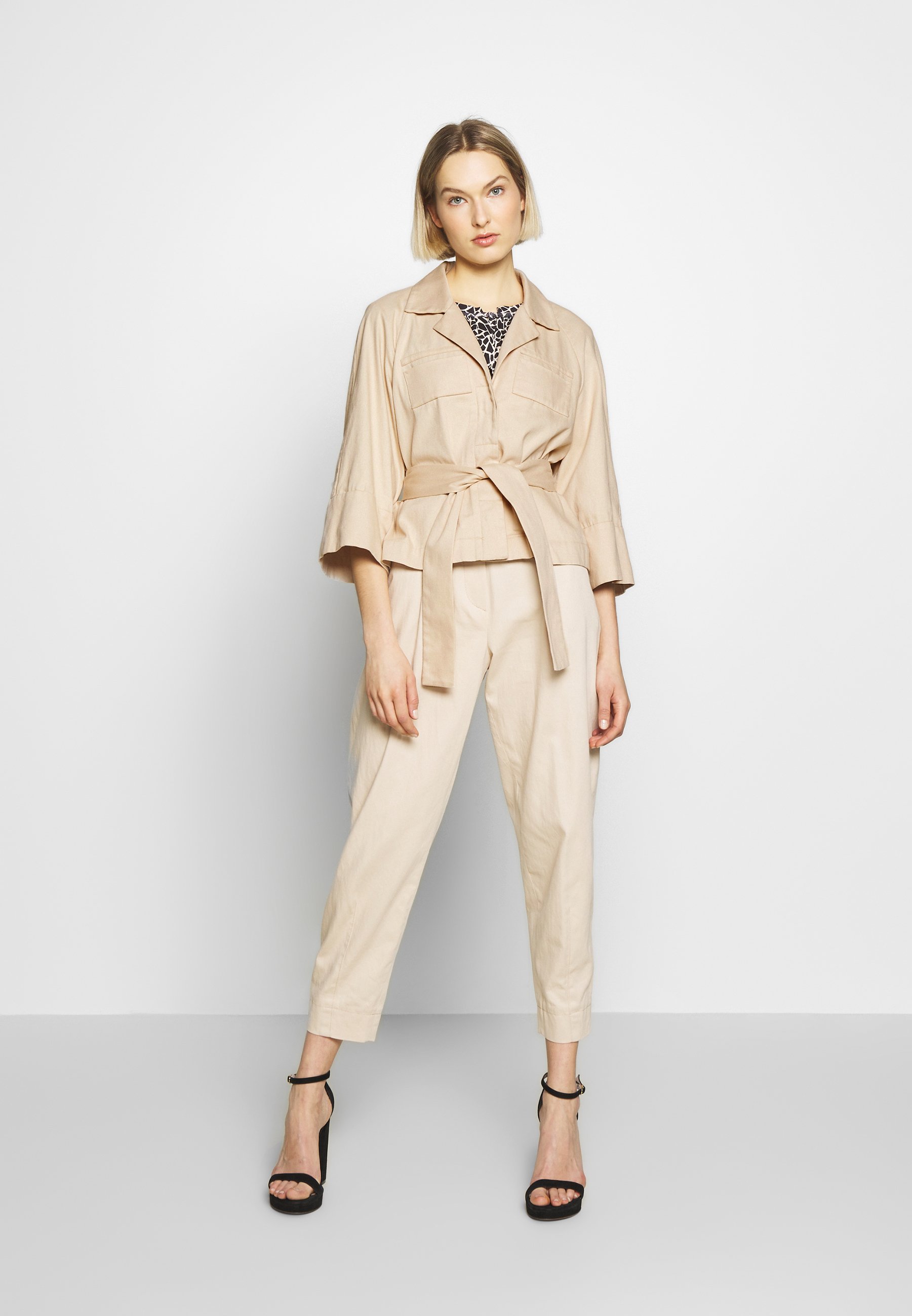 RIANI Lett jakke pale almond Zalando.no RIANI Lett jakke - pale almond