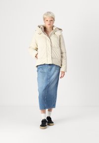 Vero Moda VMGRETAKYLIE SHORT JACKET  - Žieminė striukė - oatmeal