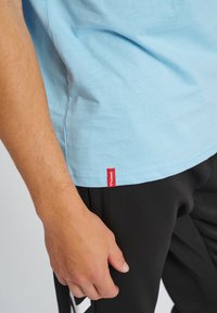 Hummel T-shirt - bas - blue bell