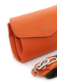 SURI FREY CATHY  - Umhängetasche - terra