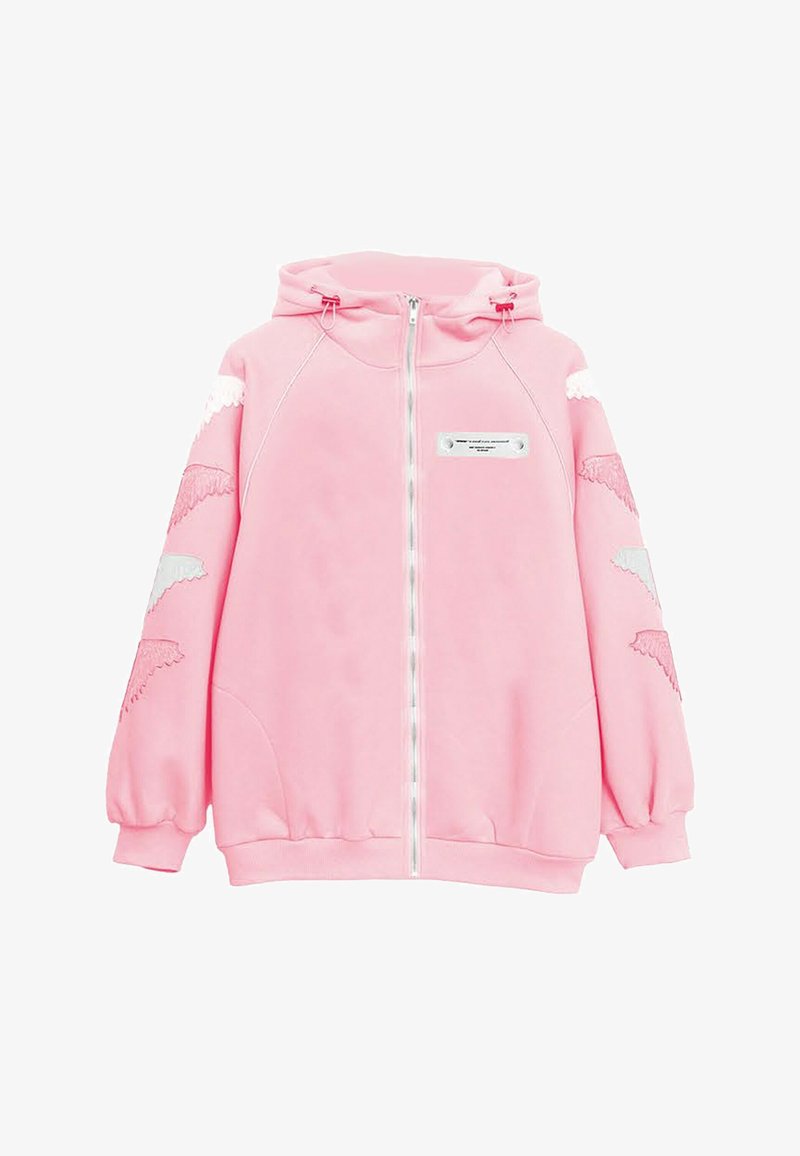 Sudadera con capucha rosa claro con cremallera, puños elásticos y parches de encaje en forma de ala en ambas mangas.