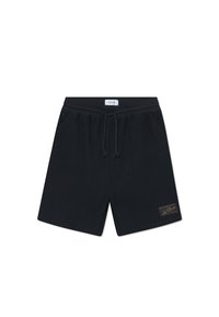 Shorts de sport noirs en tissu texturé, dotés d'une taille élastique avec cordon de serrage et de poches latérales. Un petit patch logo est inclus.