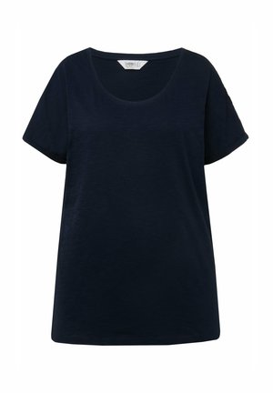 T-shirt blu navy a maniche corte con scollatura rotonda, realizzato in tessuto morbido, presenta una vestibilità rilassata e una superficie liscia, con dettagli di cucitura minimi.