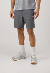 Under Armour UTILITY SHORTS - Športne kratke hlače - castlerock/steel/white