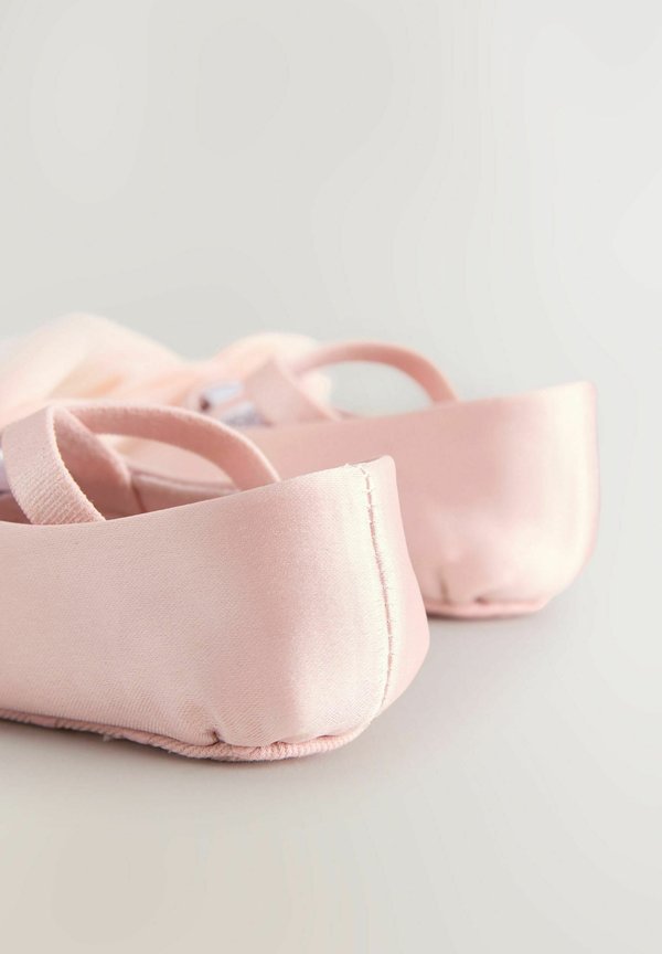 REGULAR FIT – BOW OCCASSION – Lauflernschuh