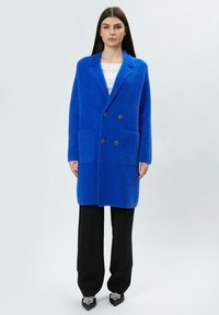 INFLUENCER FLUFFY - Cappotto classico - royal
