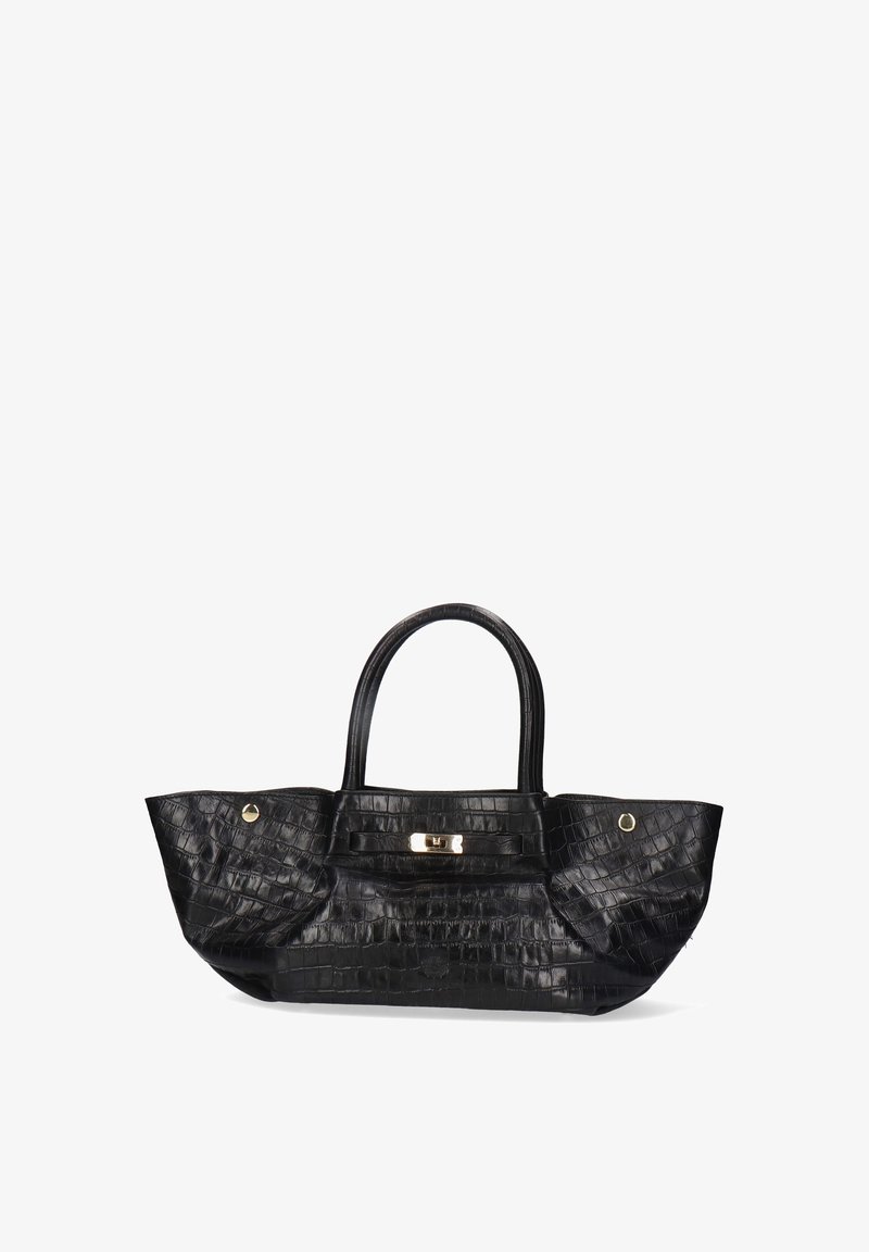 Borsa a tracolla in pelle nera con texture a coccodrillo, dotata di due manici robusti, base piatta e accessori in tonalità oro.
