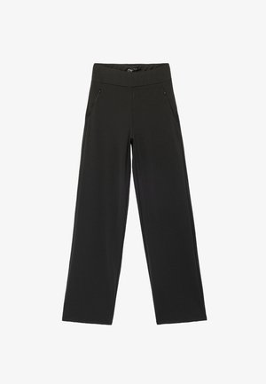 Zwarte wijde broek gemaakt van glad materiaal, met een brede tailleband en twee met rits gesloten zijzakken. Geen zichtbare patronen of accenten.