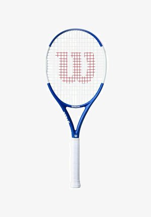 Blau-weiße Tenniscoach mit einem strukturierten weißen Griff. Verfügt über einen großen ovalen Kopf und ein rotes 'Wilson'-Logo auf den Saiten.