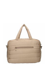 Beige vadderad väska med två handtag upptill och en ficka med dragkedja fram, med en slät tygtextur och rektangulär form.