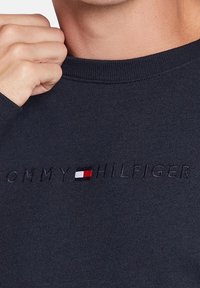 Tommy Hilfiger Felpa - black
