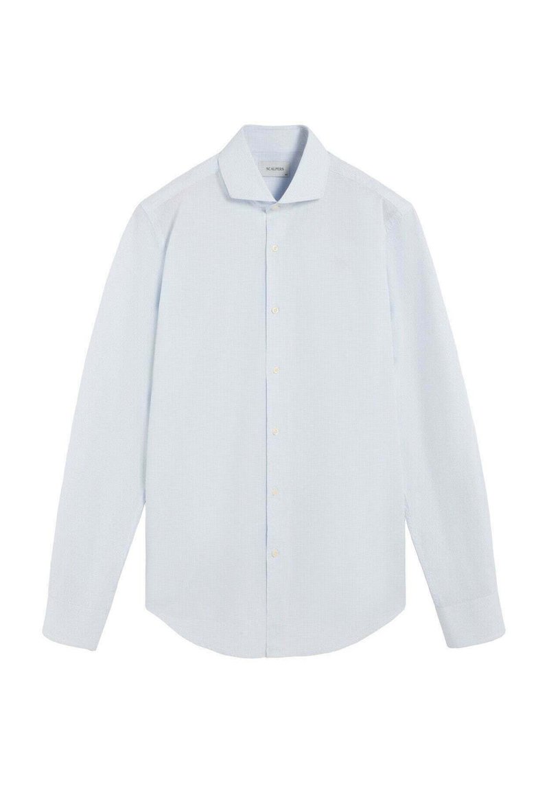 Camisa de vestir de manga larga azul claro con cuello clásico y frente de botones, mostrada sobre un fondo blanco liso.