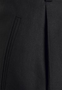 CLOSED Kalhoty - black