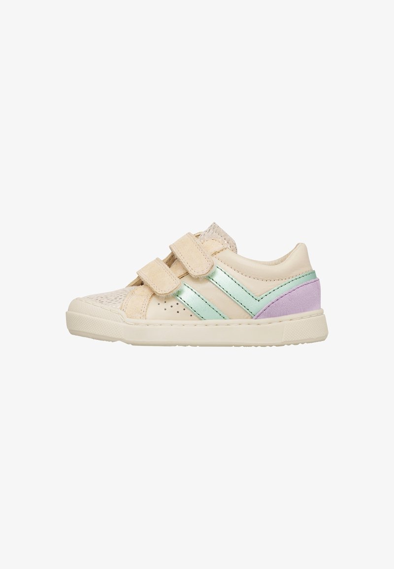 Sneaker beige per bambini con due strisce in Velcro, strisce laterali verde menta, punta traforata e dettaglio sul tallone in camoscio viola.