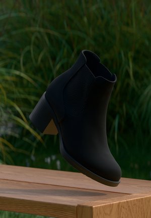 Enkelkaarsjes - black