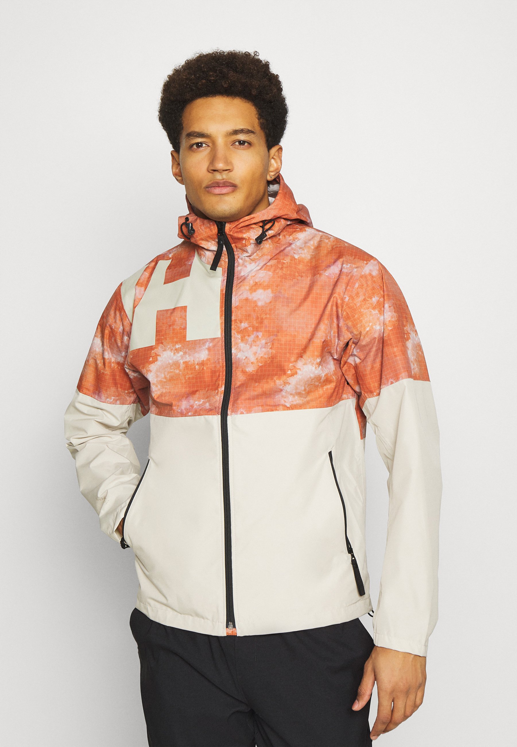 pursuit jacket helly hansen