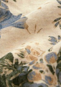 Niet geselecteerd, neutral floral pattern