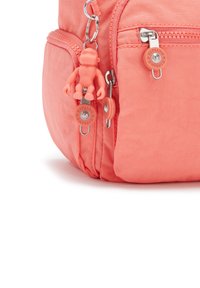 Kipling GABBIE S - Borsa a tracolla - fresh coral