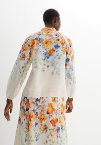 bonprix Camicia - white