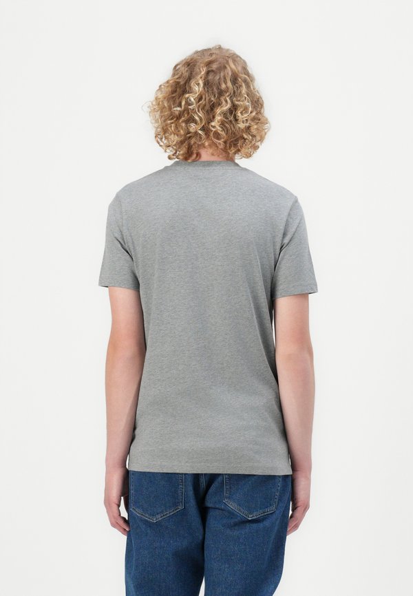 CREWNECK - Print T-shirt3