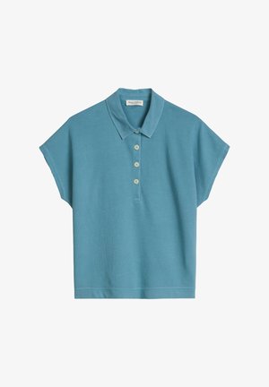 Blauw polohemd met korte mouwen, een kraag en vier witte knopen aan de voorkant.