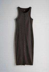 Ärmelloses dunkelbraunes Midikleid mit rundem Ausschnitt und vorderer Knopfleiste, auf einem hellgrauen Hintergrund flach ausgelegt.