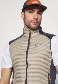 Dynafit SPEED INSULATION  - Veste - rock khaki