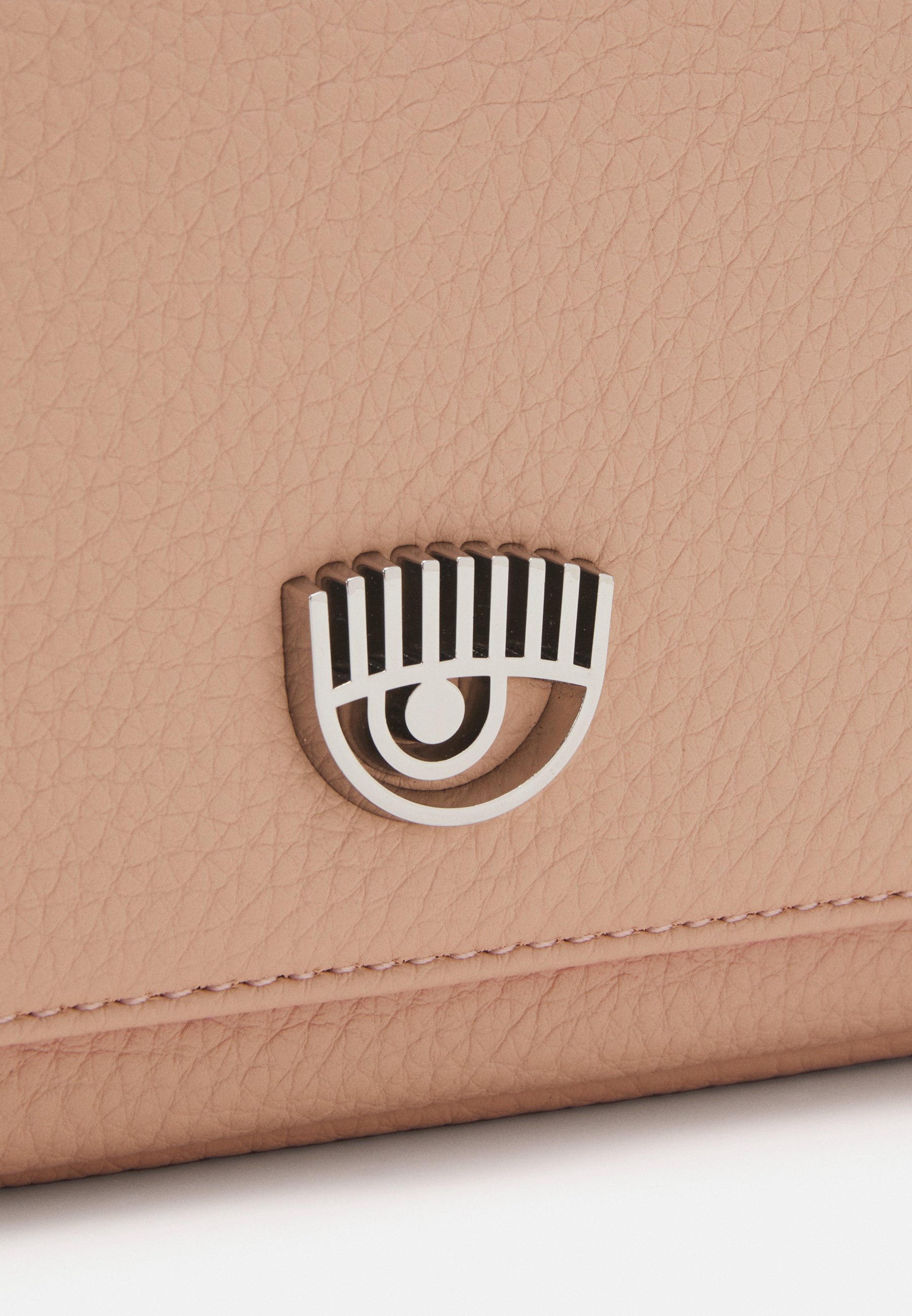CHIARA FERRAGNI LITTLE EYE STAR - Handbag - toast/brown