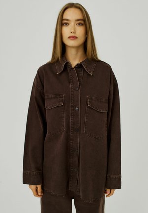 Blúzka so zapínaním na gombíky - brown washed