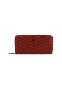 Rote Leder-Reißverschlussbörse mit strukturiertem Diamantmuster und kleinem, embossed Logo in der Mitte der Vorderseite.