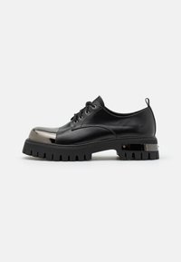 Koi Footwear SHELOB MENS METAL TOE LACE UP SHOES - Sapatos de atacadores - black