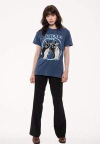 Paradiso Clothing FLEETWOOD  PENGUINS - Print T-shirt - blue