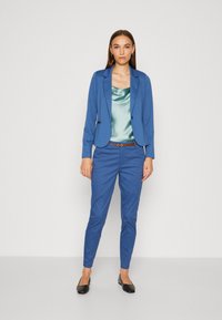 b.young RIZETTA - Blazer - true navy