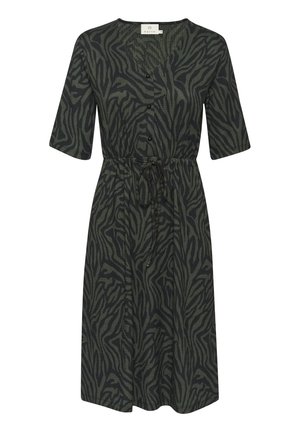 Žaliai juoda dryžuota suknelė su trumpomis rankovėmis, V formos iškirpte, knopkėmis ir surišama juosta. Pagaminta iš tekstūrinio audinio.