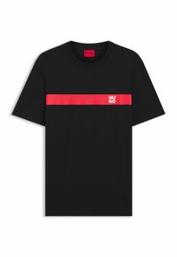 T-shirt in cotone nero con una striscia rossa orizzontale e il logo bianco "HUGO" sul lato sinistro. Collo rotondo standard, maniche corte.