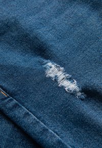 Non sélectionné, dark blue