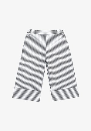 Culottes a rayas con rayas verticales en azul marino y blanco, piernas anchas, una cinturilla alta y un dobladillo rematado con rayas horizontales.